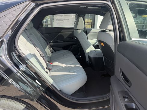 New 2026 Hyundai Elantra Limited image 20