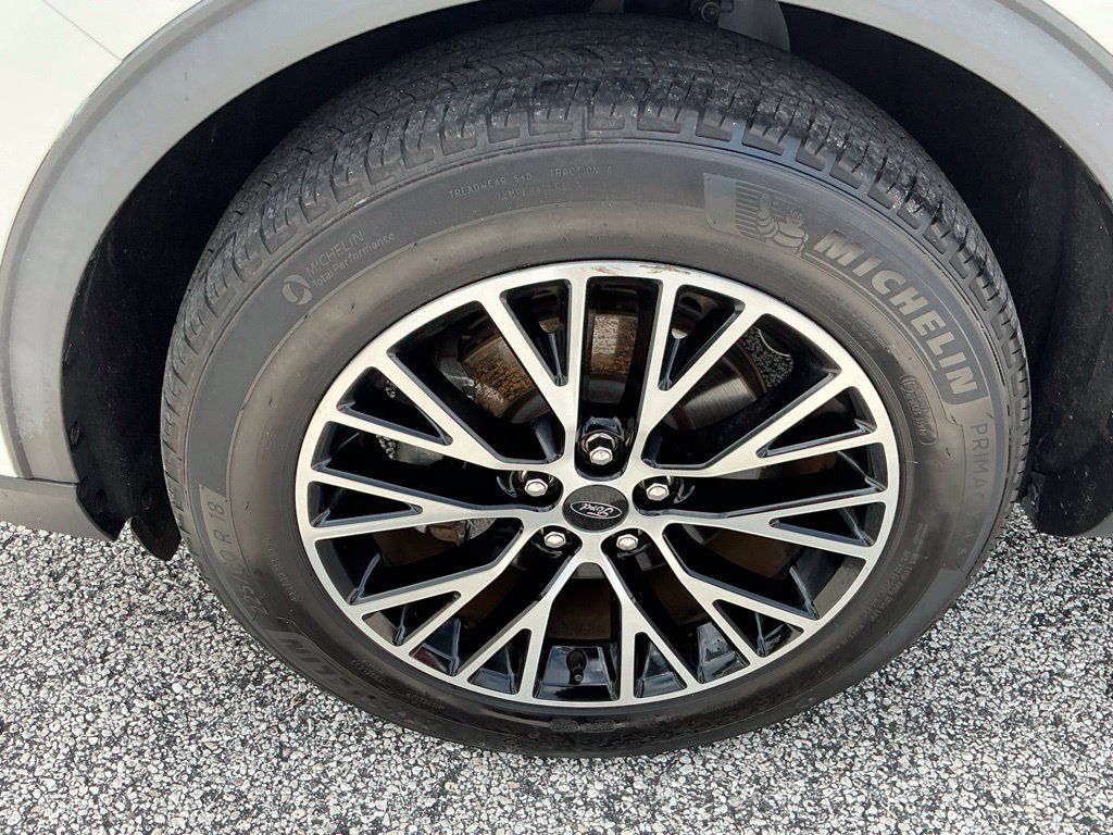 Certified 2023 Ford Escape SE FWD image 22