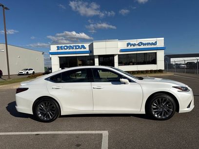 Used 2025 Lexus ES 350 Luxury