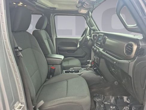 Used 2021 Jeep Wrangler Unlimited Sport image 17