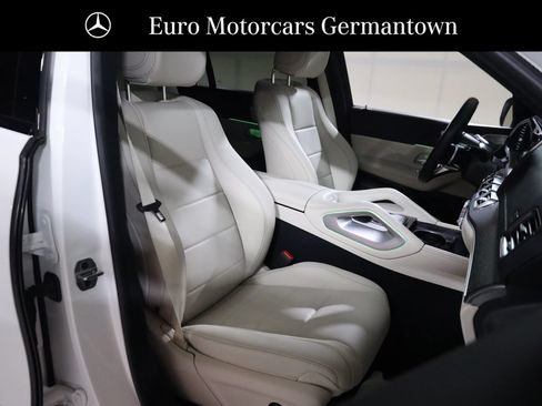 Used 2025 Mercedes-Benz GLS 450 4MATIC w/ AMG Line Exterior image 69