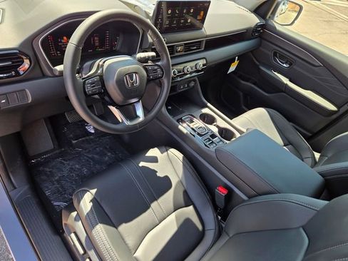 New 2026 Honda Pilot Touring image 11