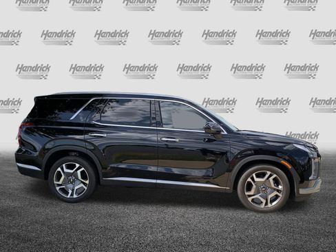 Used 2025 Hyundai Palisade SEL FWD image 11