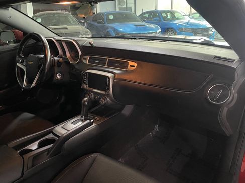 Used 2015 Chevrolet Camaro LT image 32