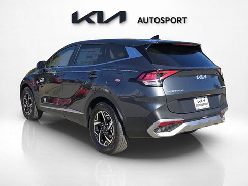 Certified 2025 Kia Sportage LX image 7