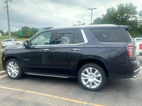 Used 2023 Chevrolet Tahoe High Country AWD/4WD image 17