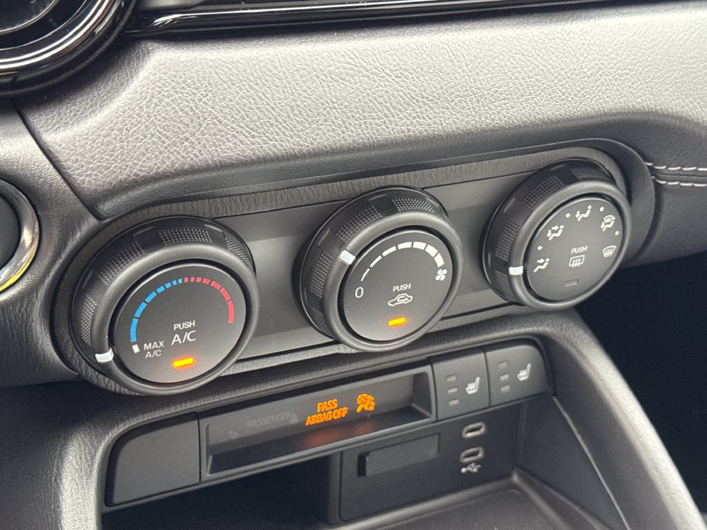 New 2026 MAZDA MX-5 Miata Club w/ Interior Package RWD image 19