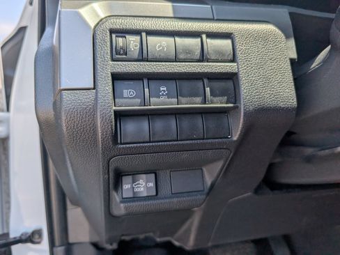 Used 2024 Toyota Tacoma SR5 AWD/4WD image 25