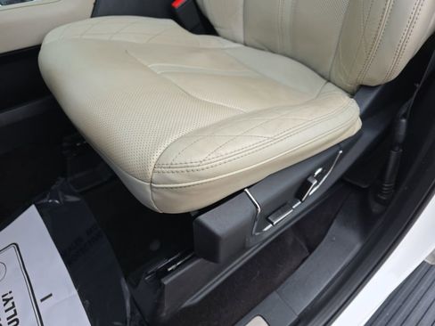 Used 2020 Ford Expedition Max Platinum image 35