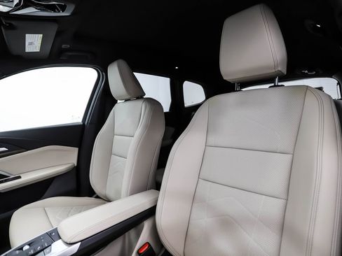 Used 2025 BMW X1 xDrive28i w/ Technology Package image 12