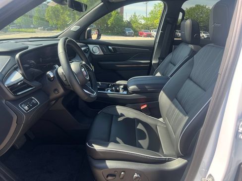 New 2026 Buick Enclave Avenir w/ Super Cruise Package AWD/4WD image 10