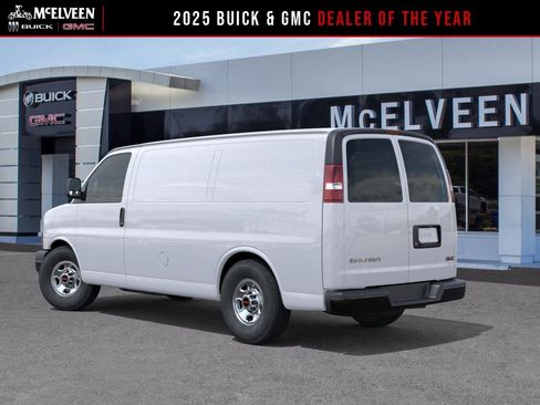 New 2026 GMC Savana 2500 image 3