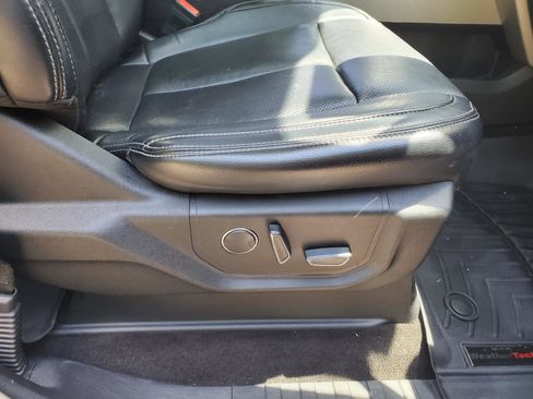 Used 2018 Ford F150 Lariat w/ Equipment Group 502A Luxury AWD/4WD image 35