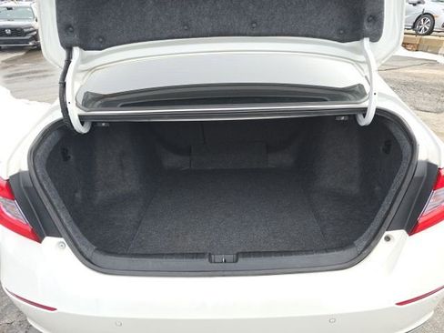 Used 2019 Honda Accord Touring image 5