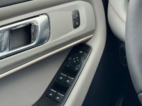 New 2026 Ford Explorer Active image 27