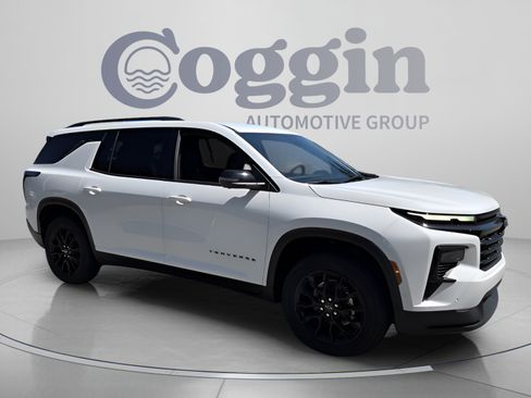 New 2026 Chevrolet Traverse LT w/ Enhanced Driving Package FWD image 7