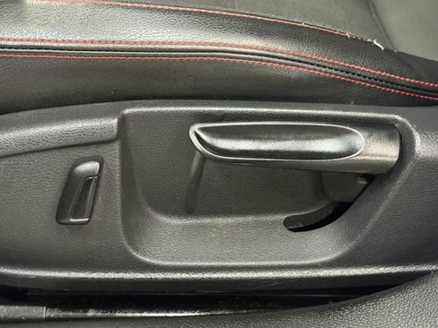 Used 2014 Volkswagen Jetta GLI image 25