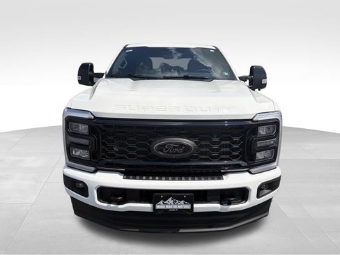Used 2025 Ford F250 Lariat w/ Black Appearance Package AWD/4WD image 27