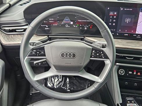 Used 2025 Audi Q5 Premium w/ Convenience Package AWD/4WD image 13