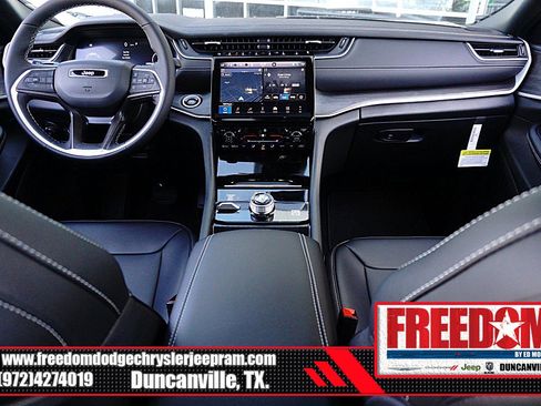 New 2025 Jeep Grand Cherokee L Limited image 11