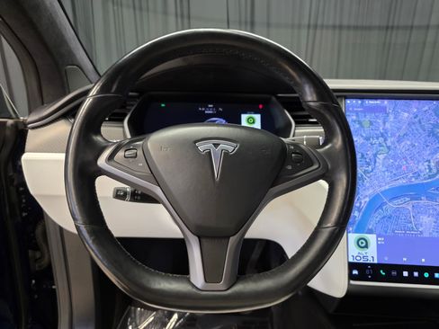 Used 2018 Tesla Model X 100D AWD/4WD image 29