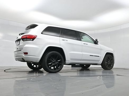 Used 2021 Jeep Grand Cherokee Laredo X AWD/4WD image 54