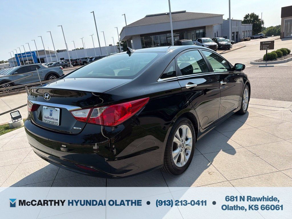 Used 2011 Hyundai Sonata Limited FWD image 17