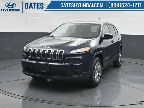 Used 2016 Jeep Cherokee Sport AWD/4WD image 6