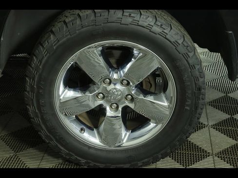 Used 2019 RAM 1500 Big Horn AWD/4WD image 11
