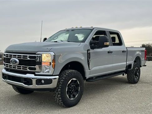 New 2026 Ford F350 XLT w/ Tremor Off-Road Package image 3