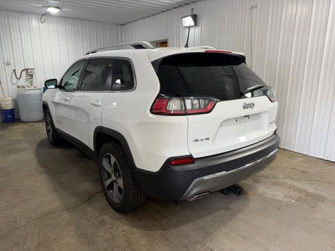 Used 2019 Jeep Cherokee Limited w/ Technology Group AWD/4WD image 5