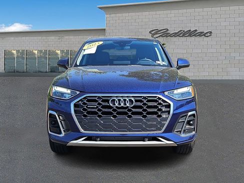 Used 2023 Audi Q5 2.0T Premium w/ Convenience Package AWD/4WD image 2