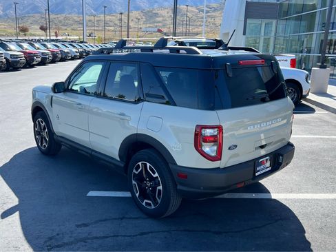 Used 2024 Ford Bronco Sport Outer Banks w/ Tech Package AWD/4WD image 11