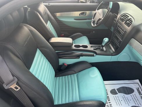 Used 2002 Ford Thunderbird Deluxe image 12