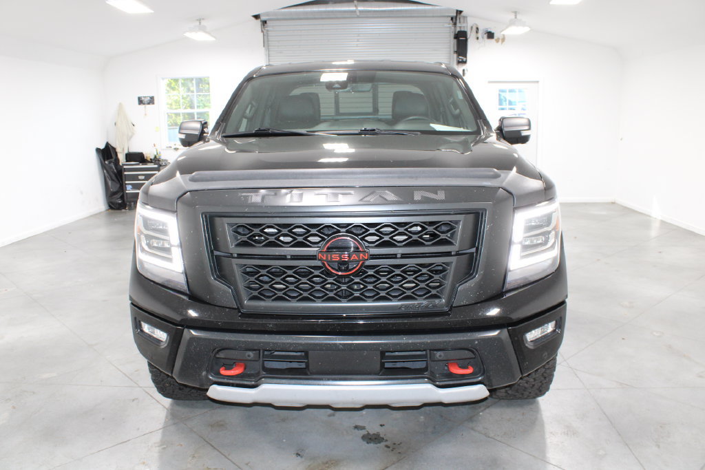 Used 2023 Nissan Titan PRO-4X w/ Pro-4x Convenience Package AWD/4WD image 3
