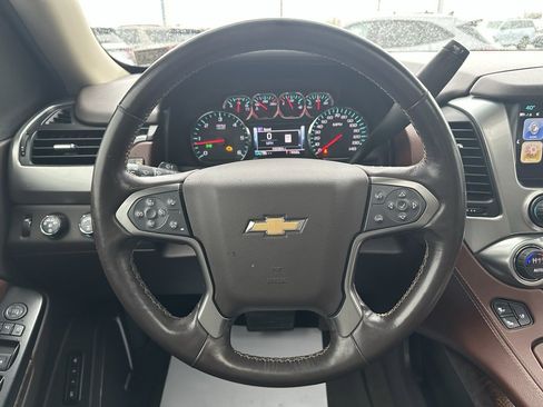 Used 2017 Chevrolet Suburban Premier image 27
