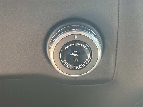 New 2025 Lincoln Navigator Reserve w/ Jet Appearance Package image 25