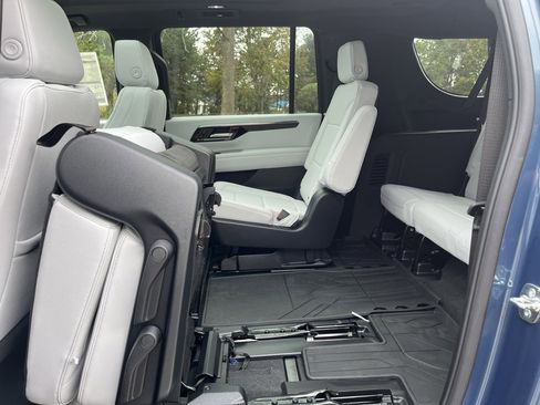 New 2026 Chevrolet Suburban Premier w/ Sun And Tow Package image 35