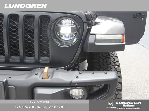 Used 2022 Jeep Wrangler Unlimited Rubicon w/ Dual Top Group AWD/4WD image 31