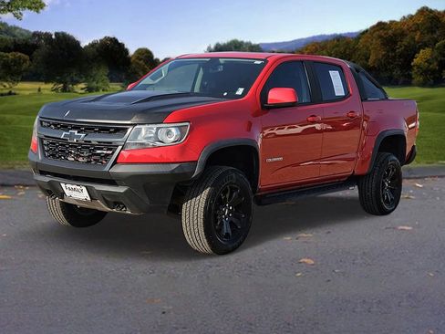 Used 2019 Chevrolet Colorado ZR2 w/ ZR2 Dusk Special Edition AWD/4WD image 3