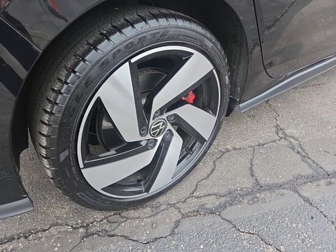 Used 2023 Volkswagen GTI SE image 7