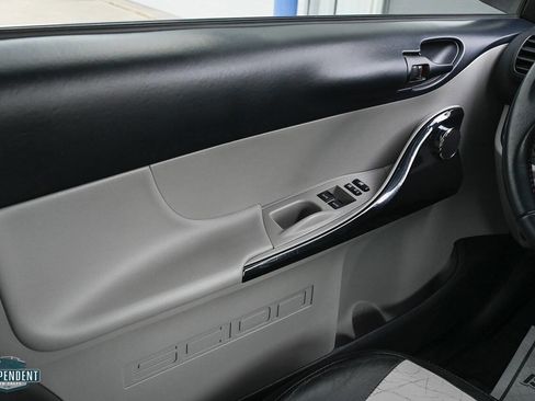 Used 2012 Scion iQ Base 2dr Hatchback image 9