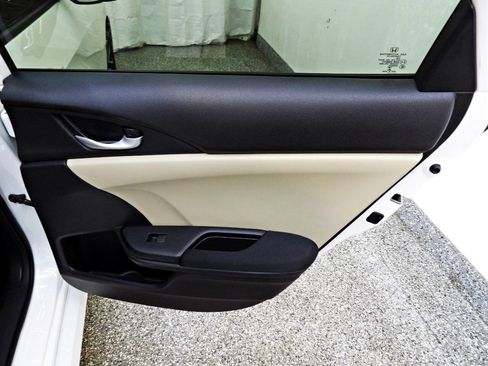 Used 2017 Honda Civic EX image 12