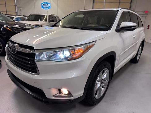 Used 2015 Toyota Highlander Limited Platinum AWD/4WD image 7