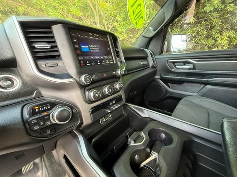 Used 2021 RAM 1500 Big Horn AWD/4WD image 39