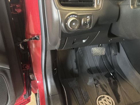 Used 2019 Buick Envision Essence AWD/4WD image 11