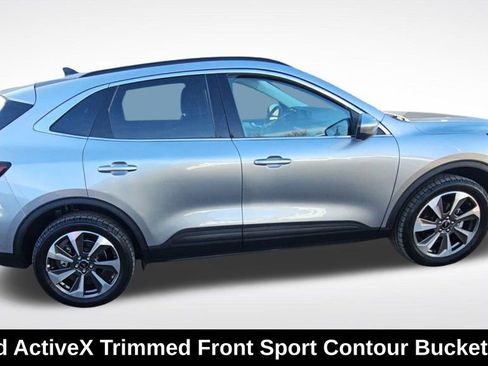 Used 2024 Ford Escape Platinum image 9