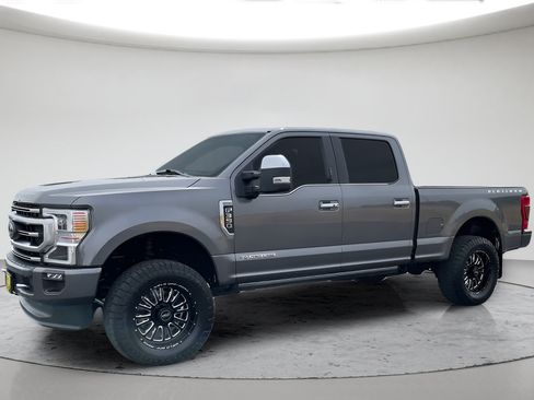 Used 2022 Ford F350 Platinum w/ FX4 Off-Road Package AWD/4WD image 12