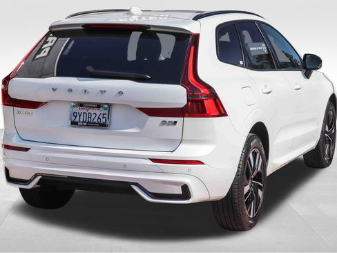 Used 2026 Volvo XC60 B5 Core AWD/4WD image 7