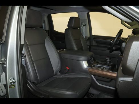 Used 2023 Chevrolet Silverado 1500 LT Trail Boss w/ Convenience Package II AWD/4WD image 34